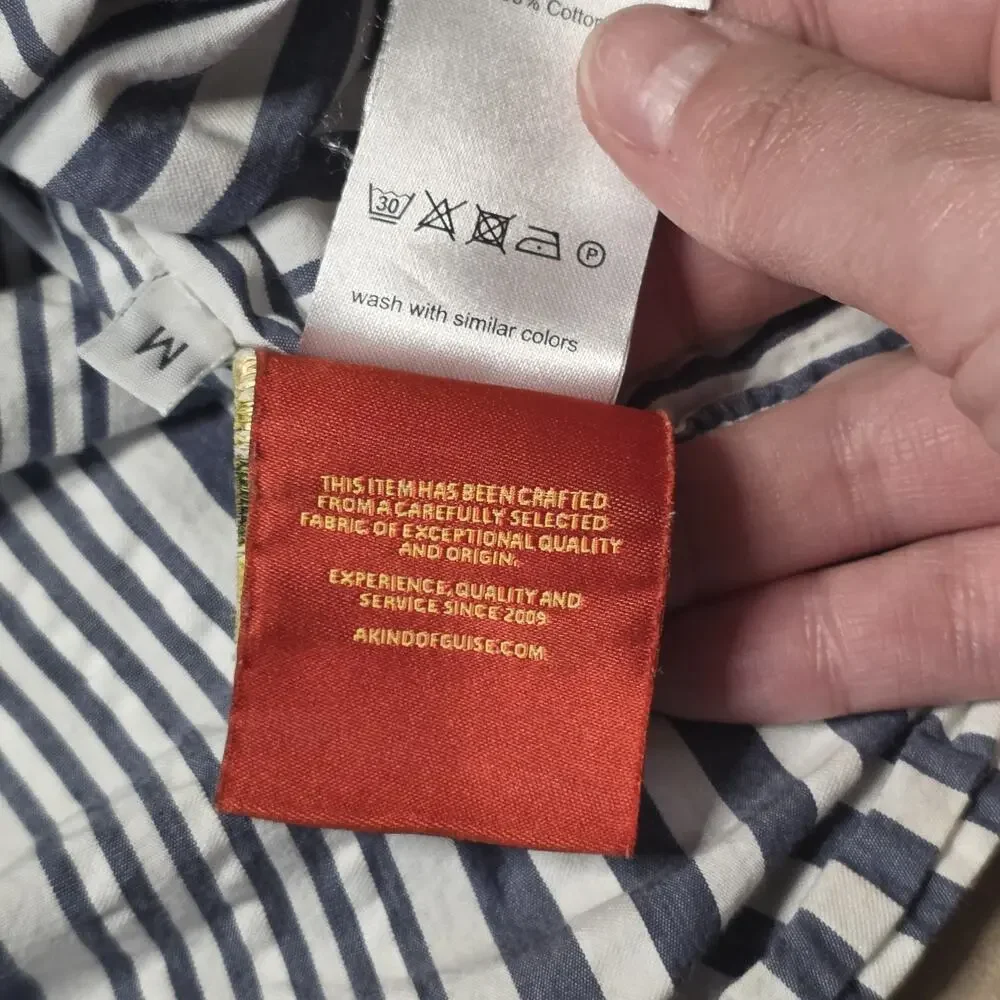 A Kind of Guise Gioia Short Sleeve Shirt in Navy/White Men's Medium Germany *